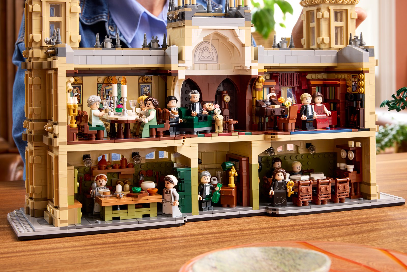 LEGO Ideas Downton Abbey 21373 built model showing Highclere Castle with minifigures