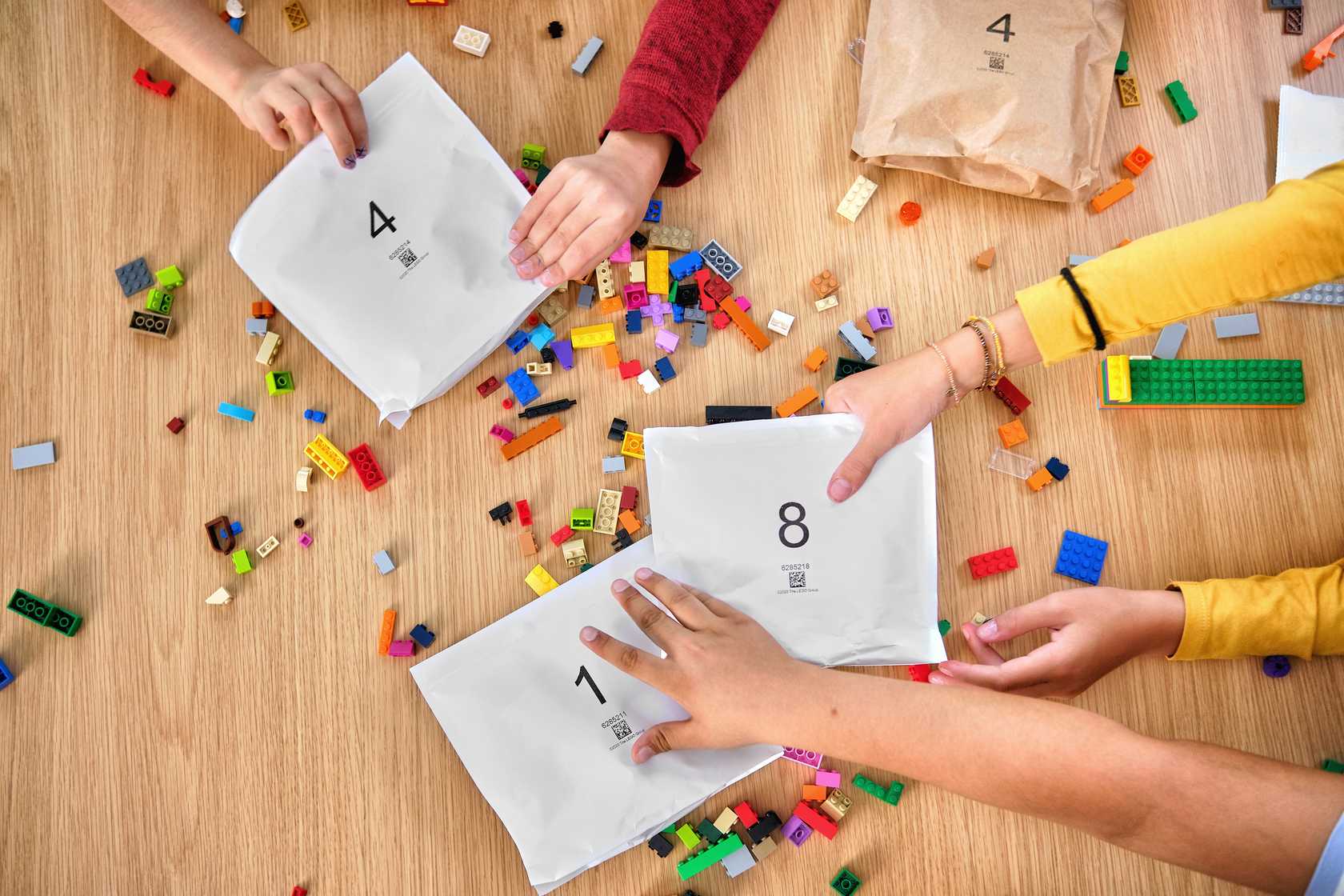 LEGO Koncernen Investerer Op Til DKK 2 5 Milliarder Over Tre r For At 