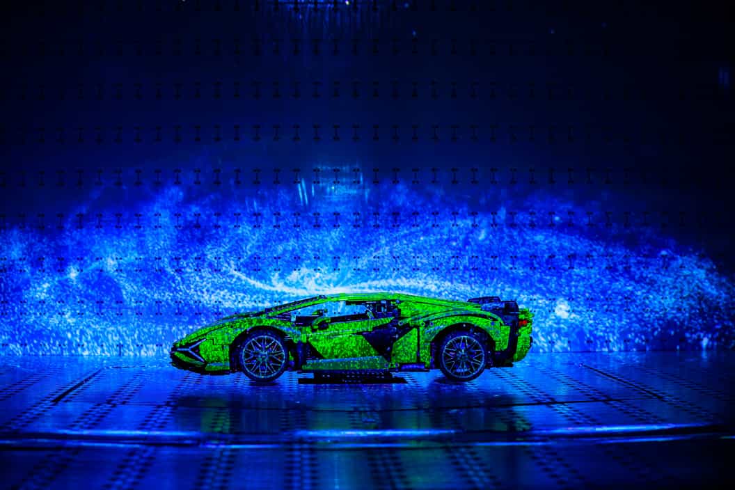 Introducing The Latest Lego Thunderbolt The Lego Technic Lamborghini Sian Fkp 37 Unveiled In Miniaturised Supercar Launch About Us Lego Com Us