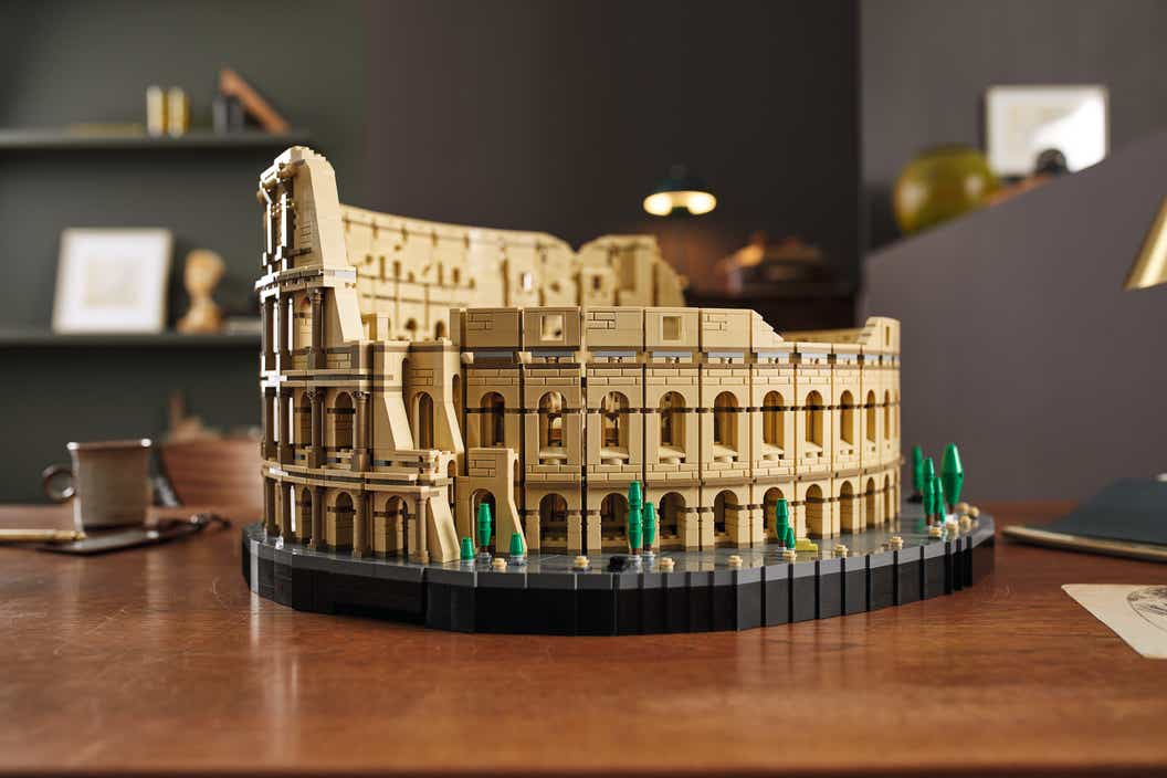BEHOLD THE MAJESTY OF THE ROMAN COLOSSEUM, NOW IN YOUR LIVING ROOM - About  us - LEGO.com US