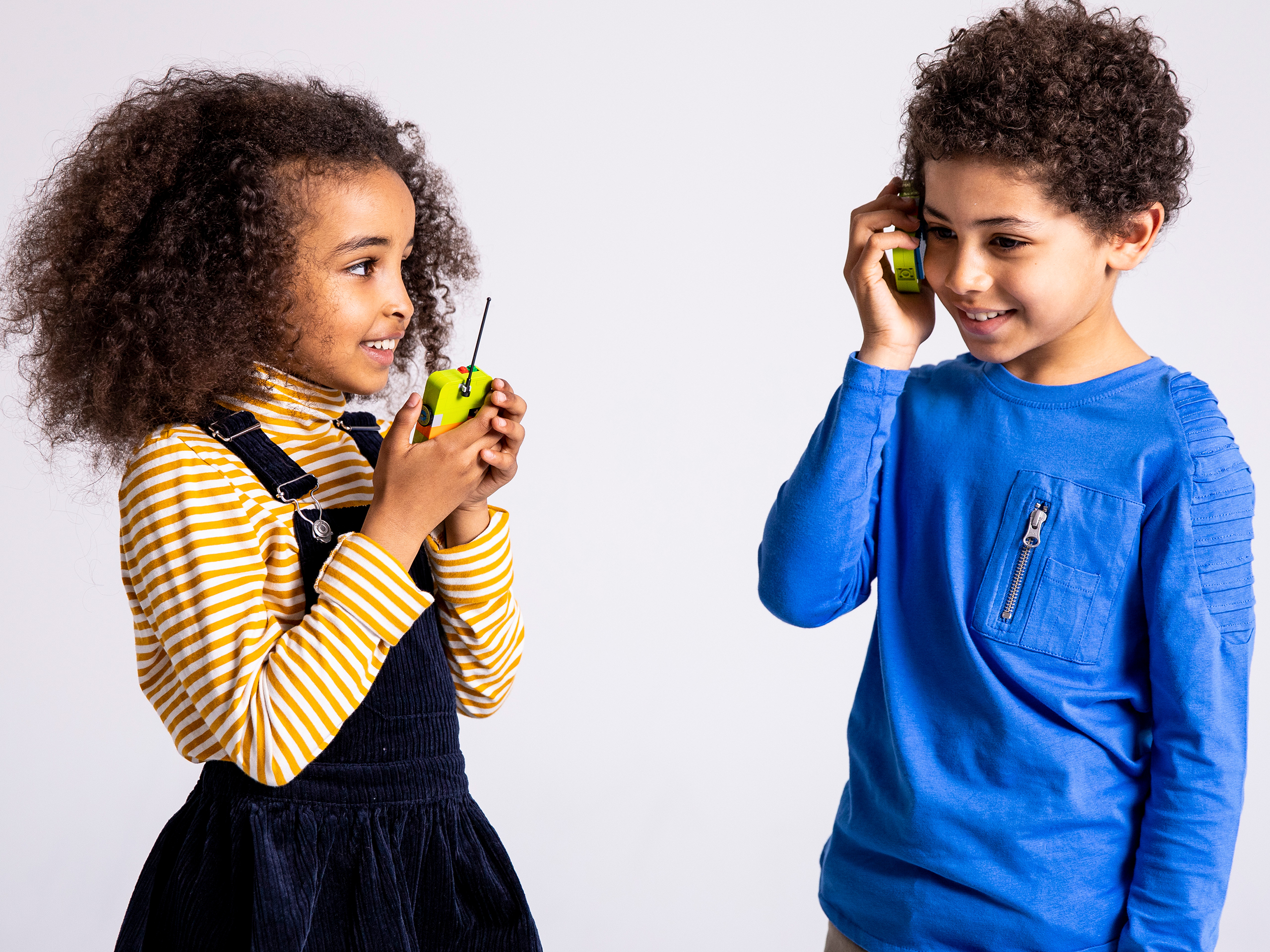 newsroom linking image of children building with lego bricks