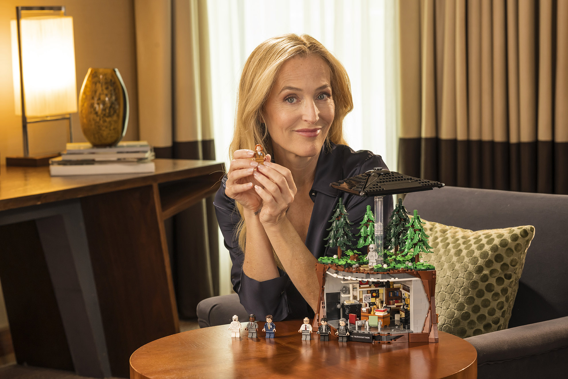 めろん♡ LEGO® Ideas 'The X-Files' set - About Us - LEGO.com