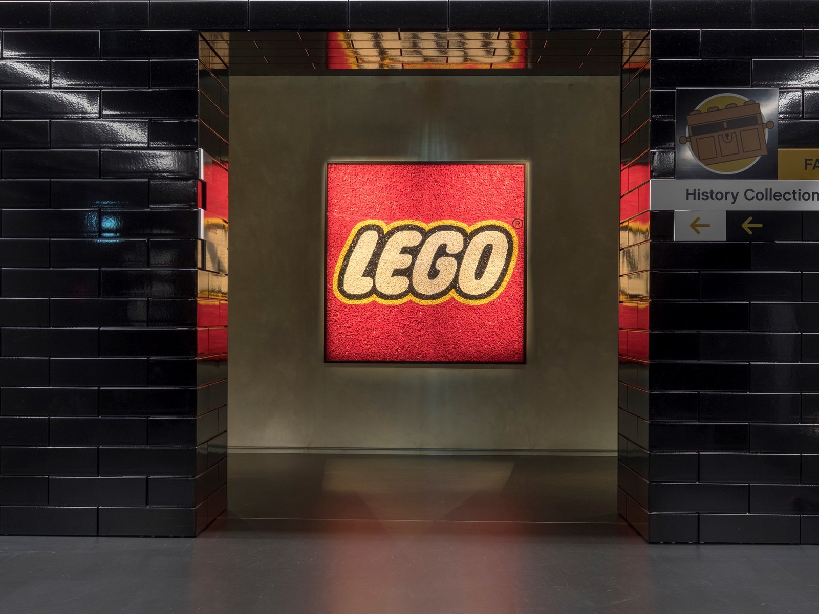 LEGO Inside Tour