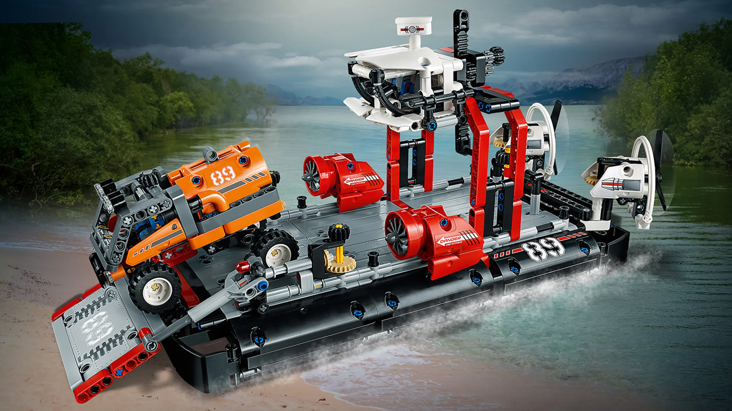 LEGO Technic - 42076 Hovercraft - Access all areas with this Hovercraft set, featuring an elevated cargo crane with operator’s cab and a raisable loading platform, plus a rugged expedition truck with a detachable cargo container.