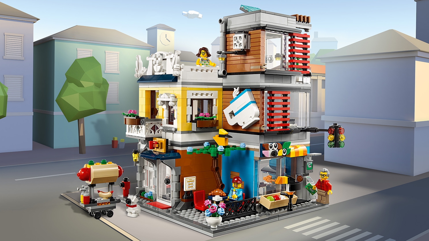 Townhouse Pet Shop & Café 31097 - LEGO® Creator Sets - LEGO.com