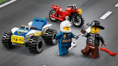 ポリス ヘリコプターの追跡 60243 - レゴ®シティ セット - LEGO.comキッズ