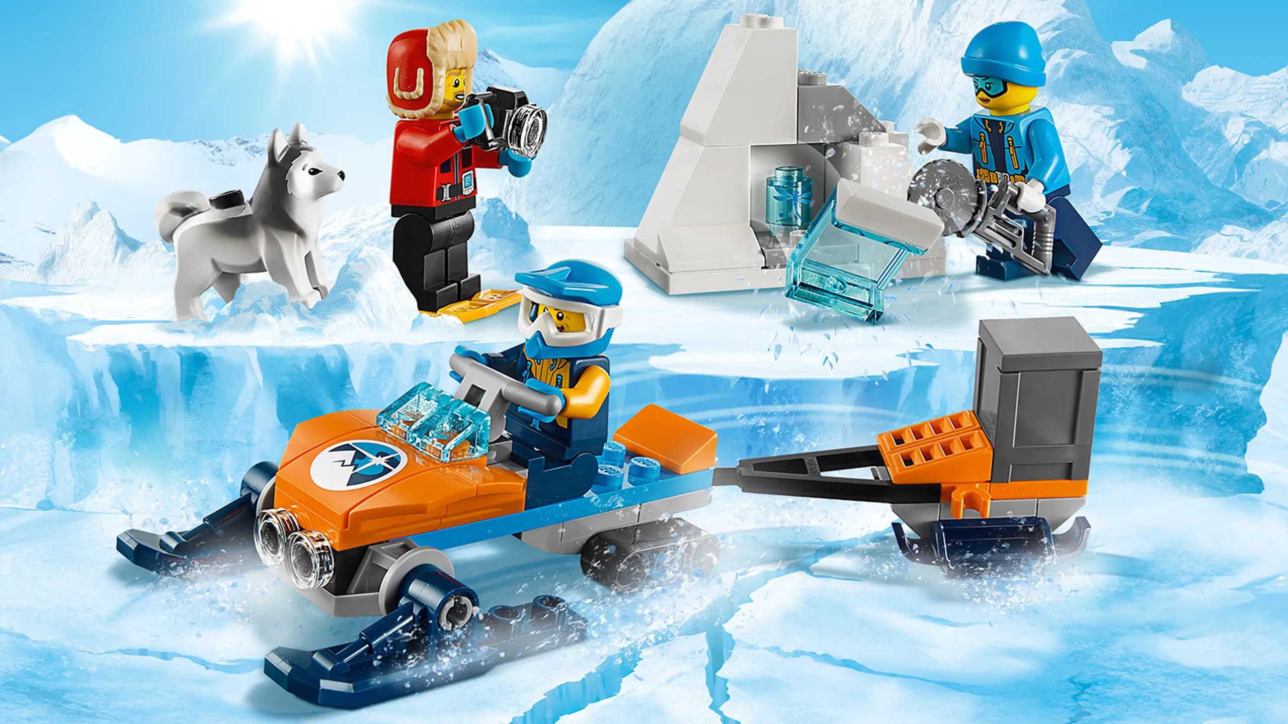 LEGO City Arctic Expedition - 60191 Arctic Exploration Team - The workers cut in ice and rocks to find fossils that they can transport on the ice glider and take pictures of.