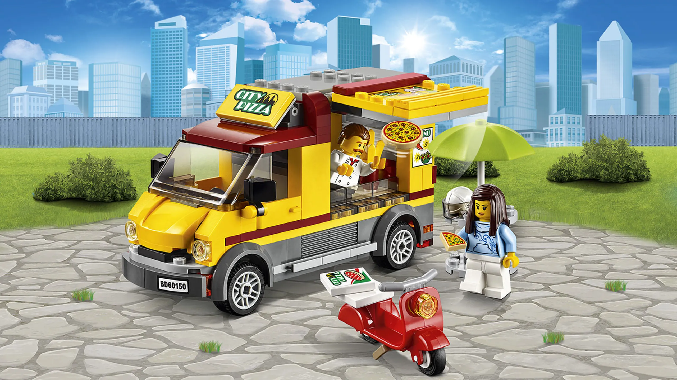 LEGO City Great Vehicles - 60150 Pizza Van - The pizza van sells pizzas on the city square, but also makes deliveries with the scooter.