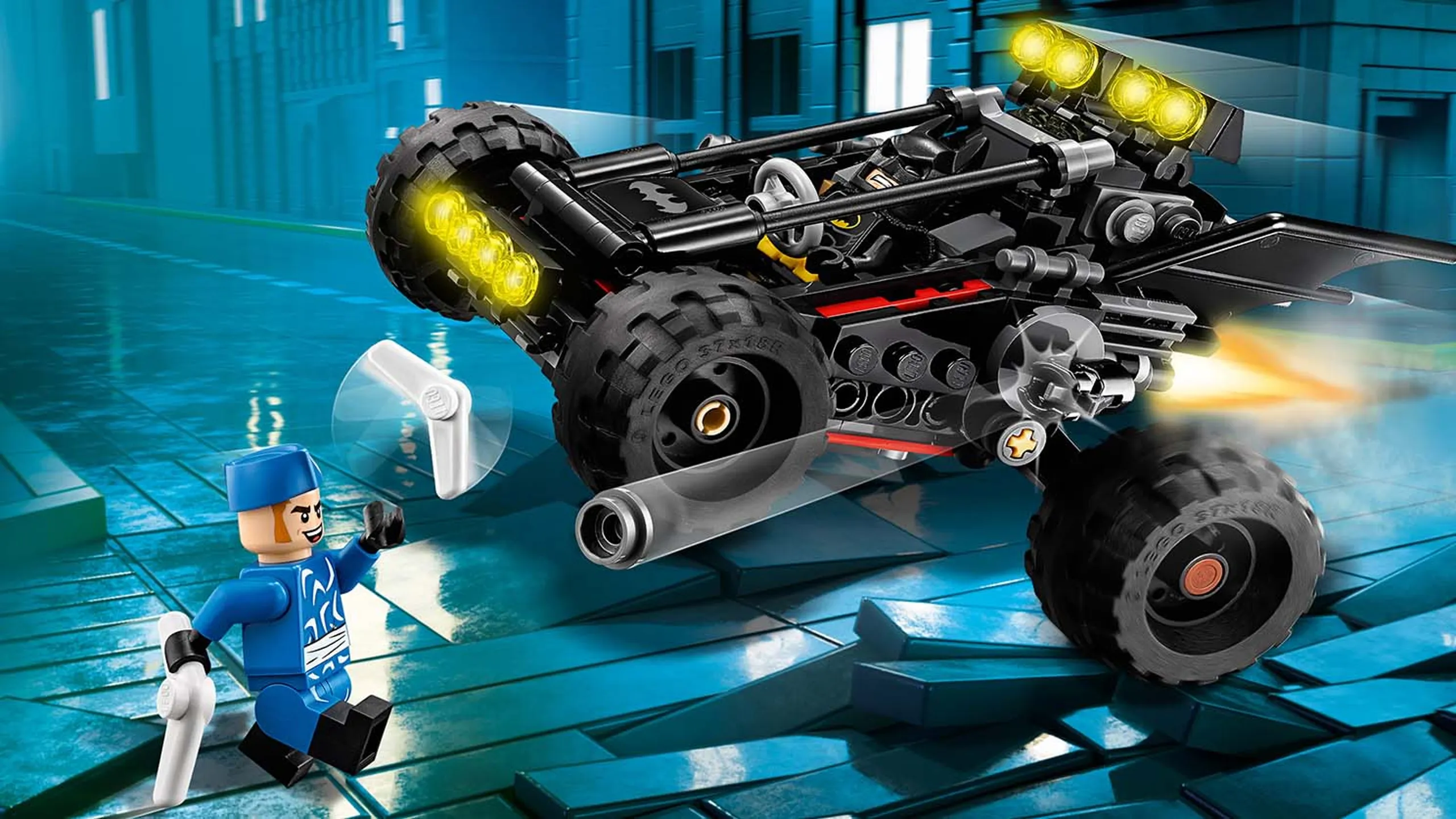 LEGO Batman Movie The Bat-Dune Buggy - 70918 - Drive bumpy roads with the buggy and let Batman fight the Boomerang Man.
