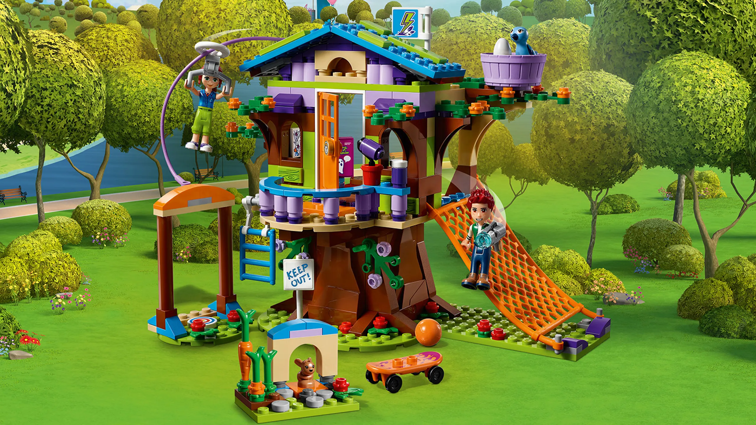 LEGO Friends Mia's Tree House - 41335 - Decorate Mia's tree house by putting up pictures of her friends and family and make it into the perfect park hangout spot. Crawl up the net and use the water gun to keep out any unwanted visitors! Then slide down the zip wire to visit Mia's bunny Mimì in her little house and give her a carrot. 