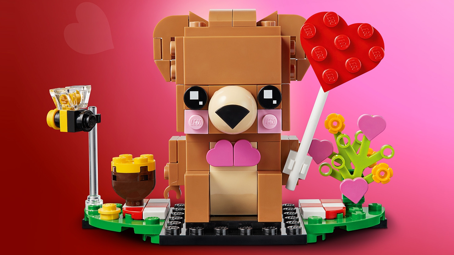 150 Pieces New 2021 LEGO BrickHeadz Valentine's Bear 40379 Building Kit 