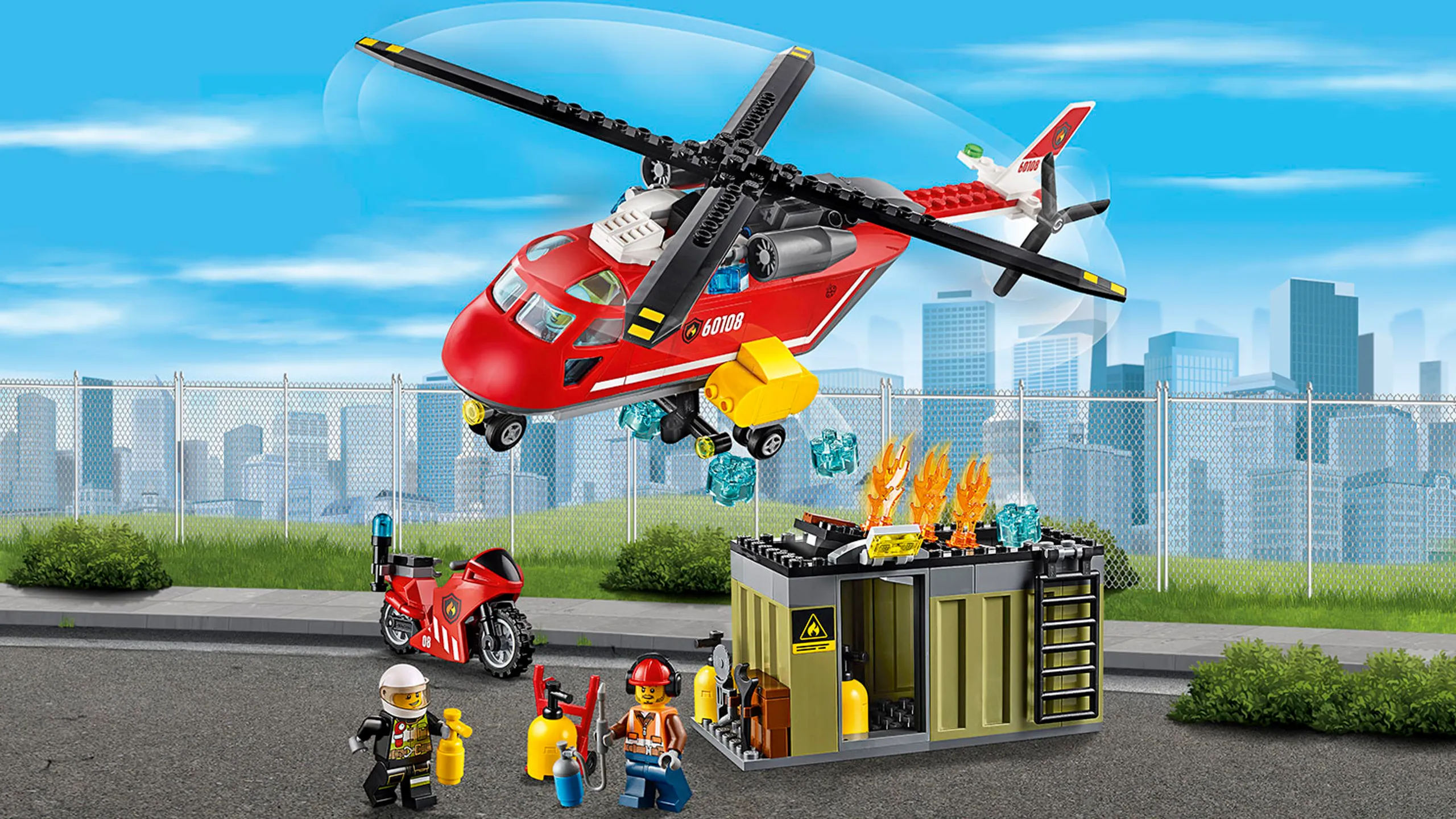 LEGO City Fire - 60108 Fire Response Unit - Get close to the fire on your motorcycle and put out the fire from above with the helicopter.