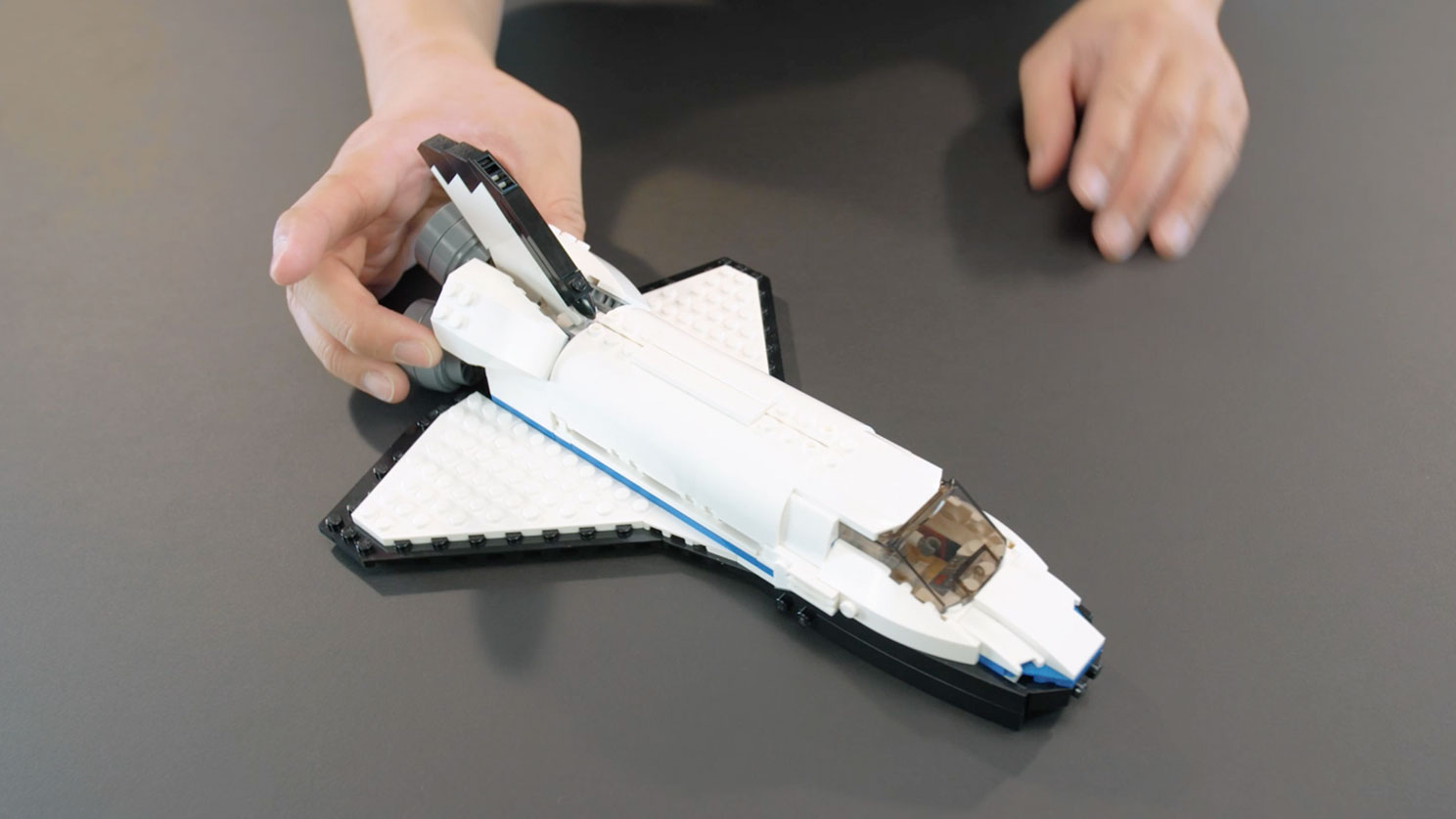 31066 Space Shuttle Explorer - LEGO® Creator Videos -  for