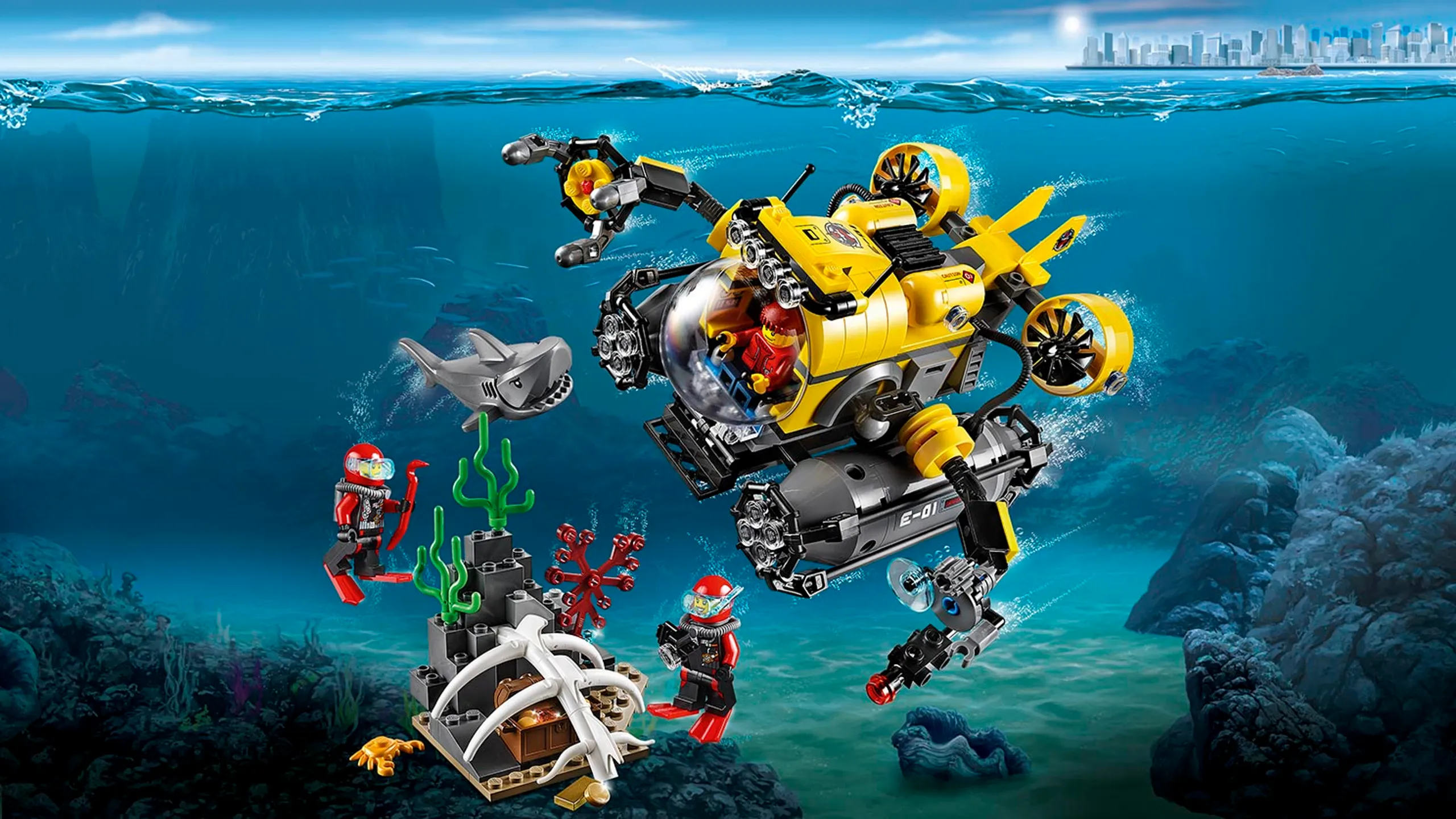 LEGO City submarine, shark and diver minifigures - Deep Sea Submarine 60092