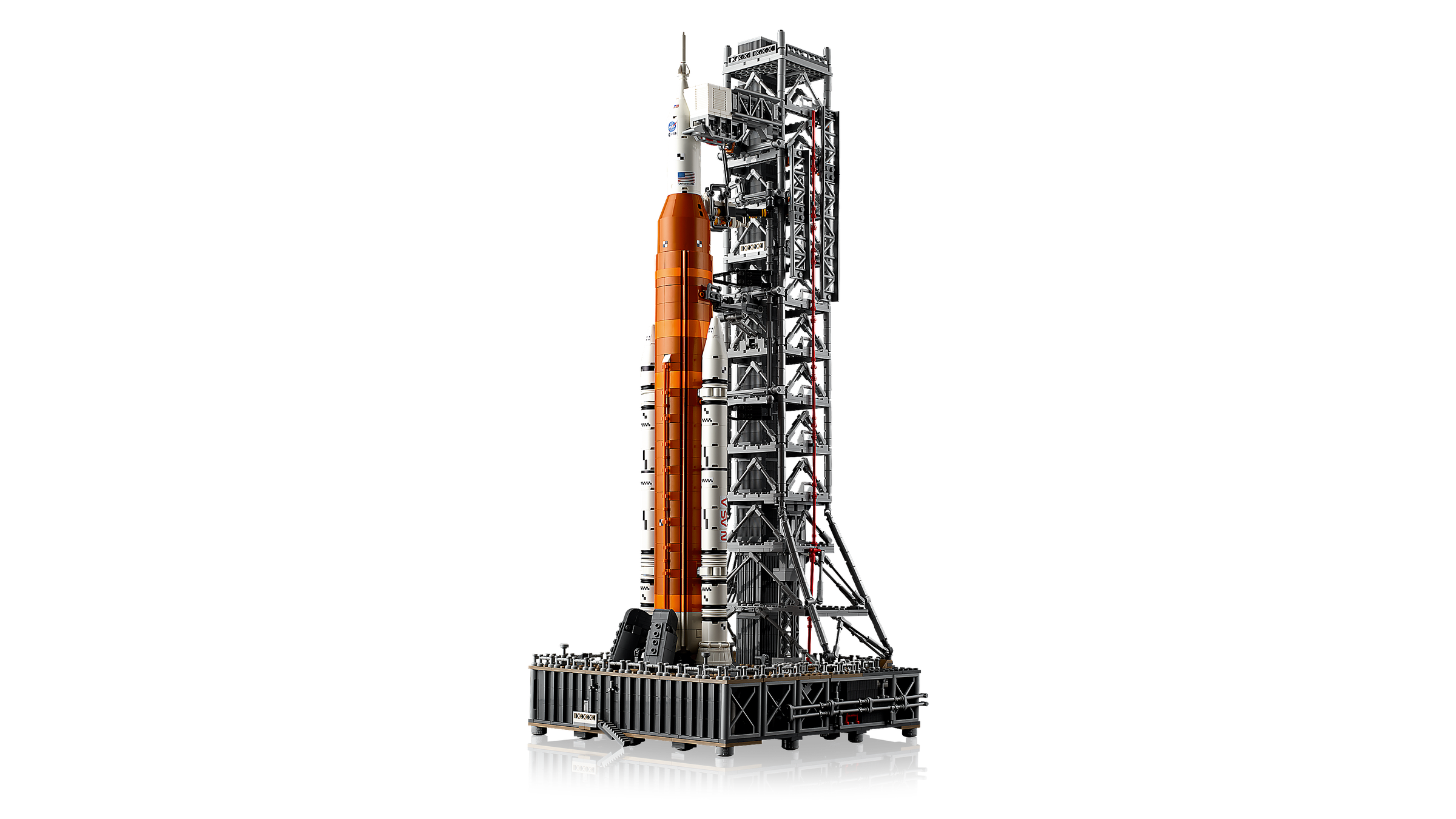 LEGO Le système de lancement spatial d'Artemis de la NASA 10341, vue officielle du set