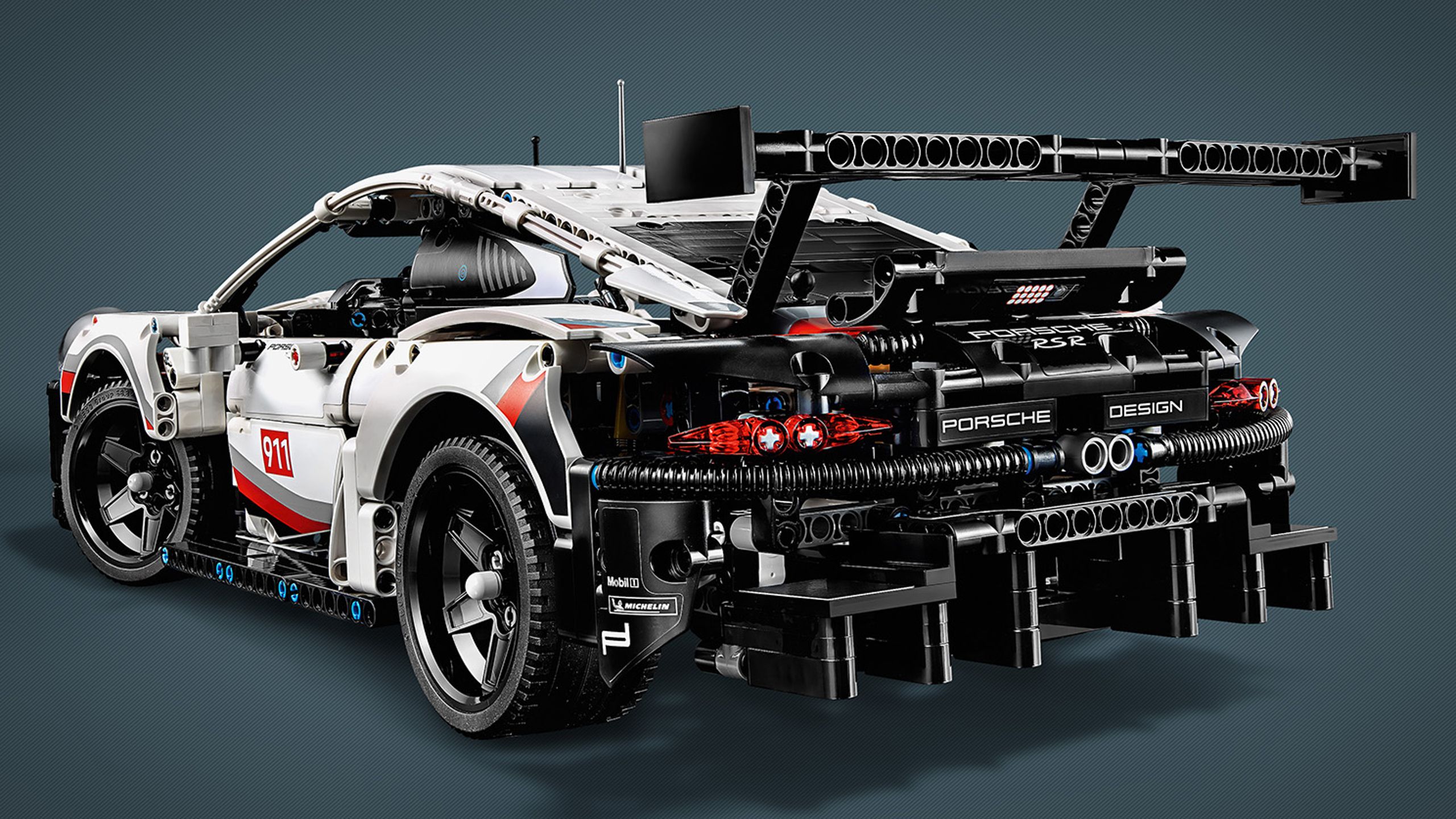 ポルシェ 911 RSR - ビデオ - LEGO.comキッズ