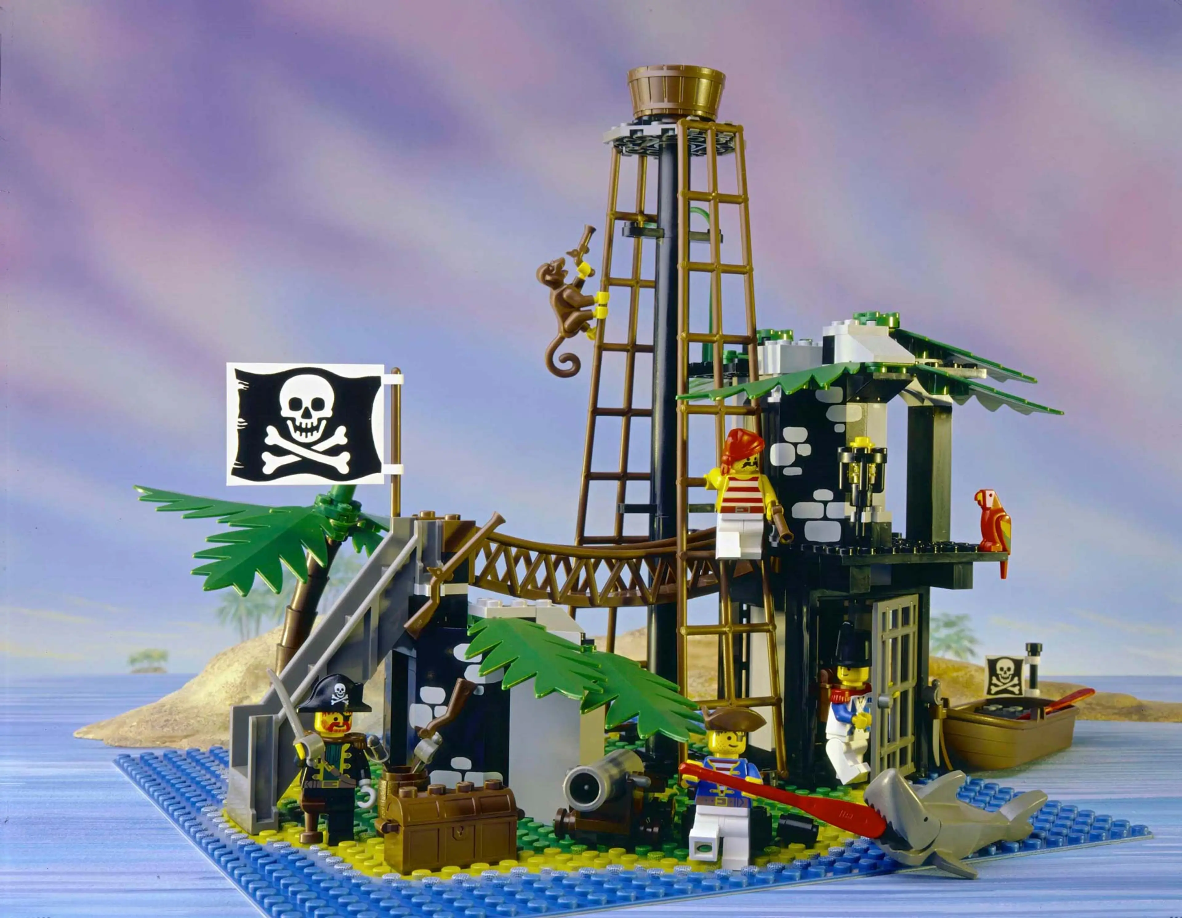Image of a built LEGO Pirates set