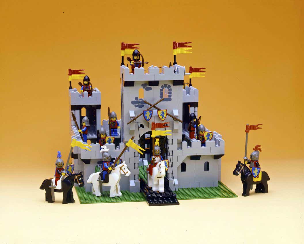 Welcome to  - The source for all your LEGO Castle Needs
