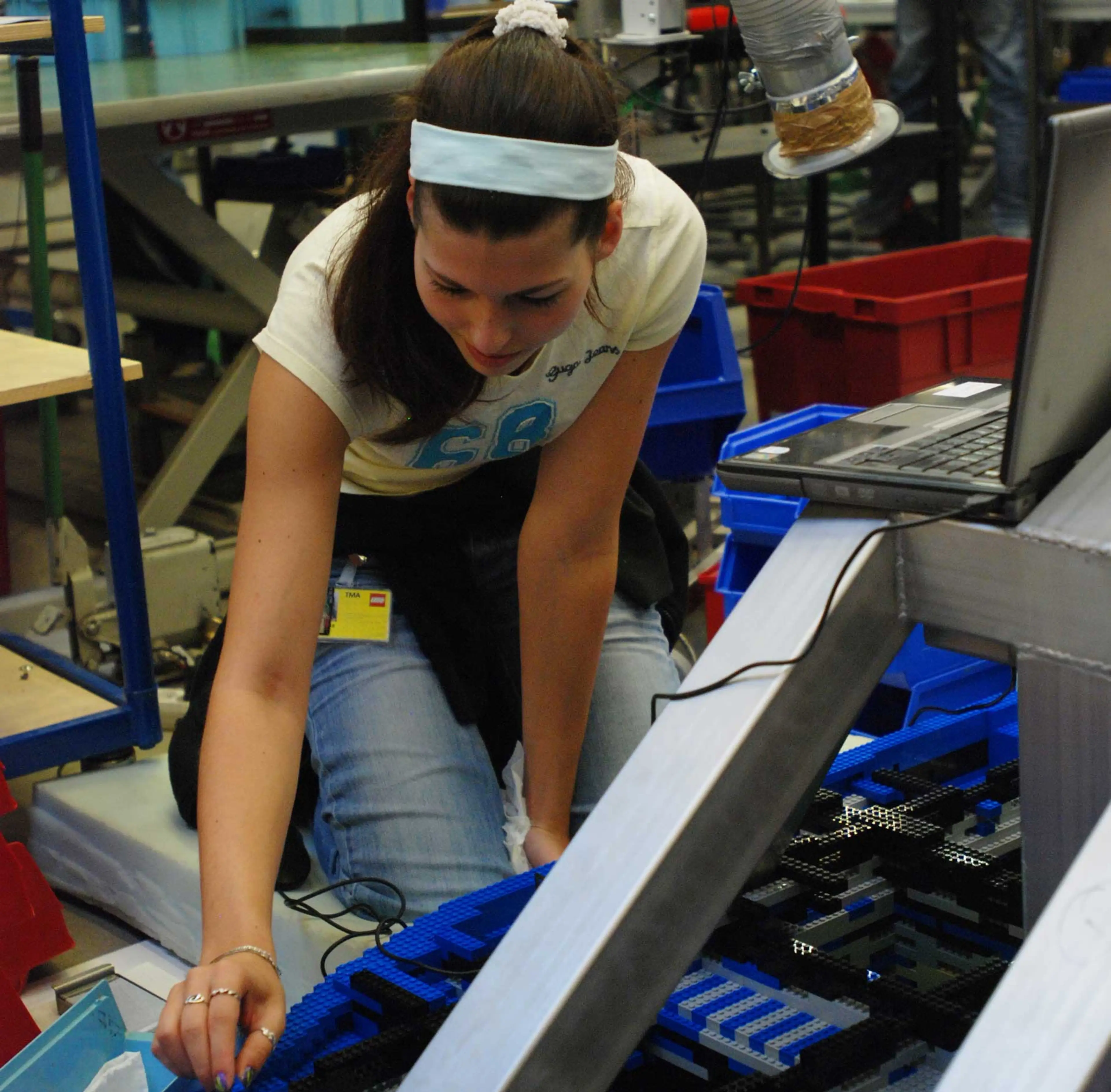 a model builder at work