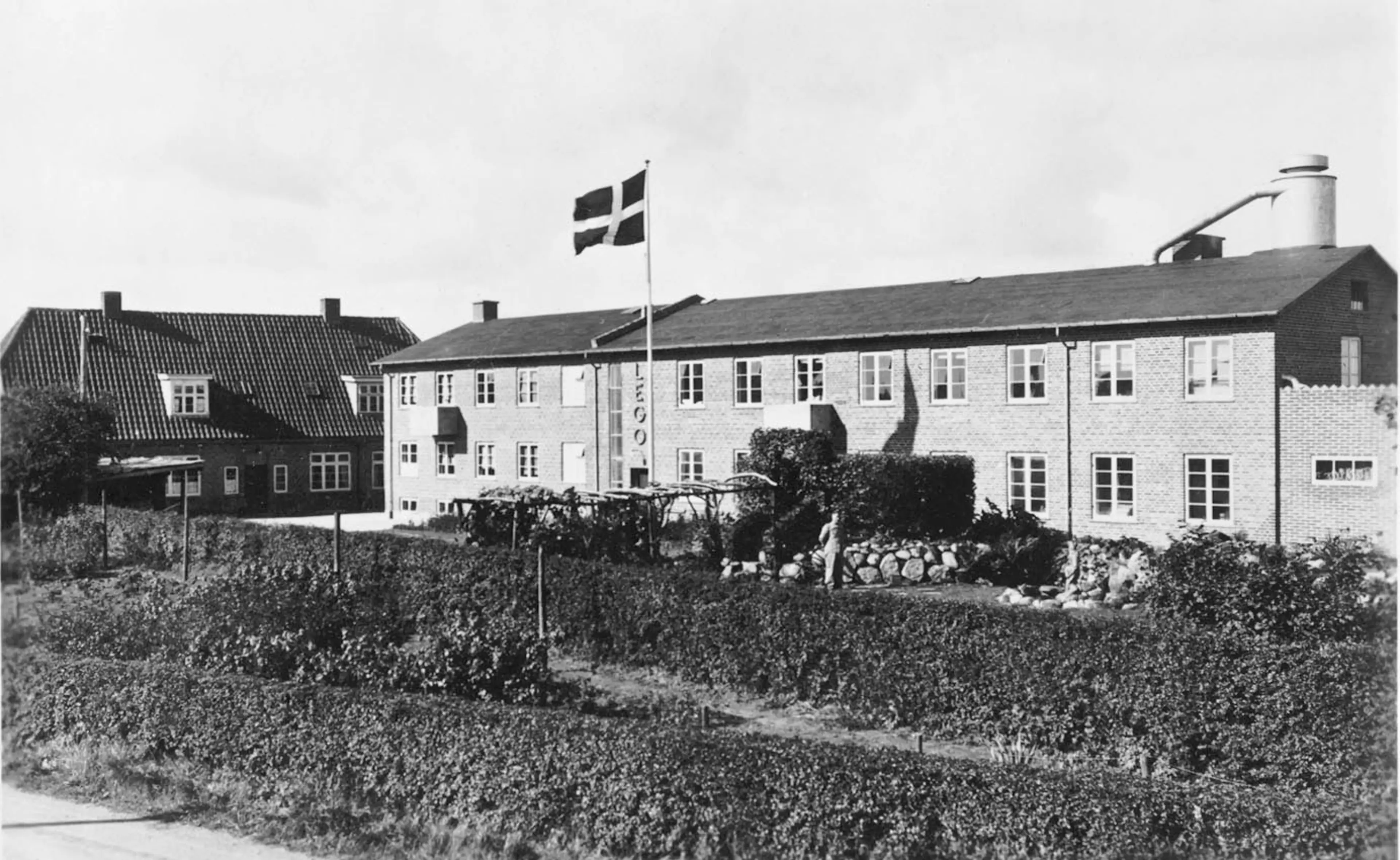 image of the LEGO factory from 1943