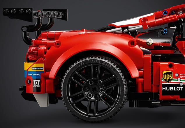 LEGO® Technic review: 42125 Ferrari 488 GTE 'AF Corse #51