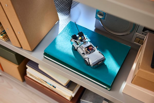 LEGO 77256 La machine à remonter le temps de Retour vers le futur — visuel 7 sur 8
