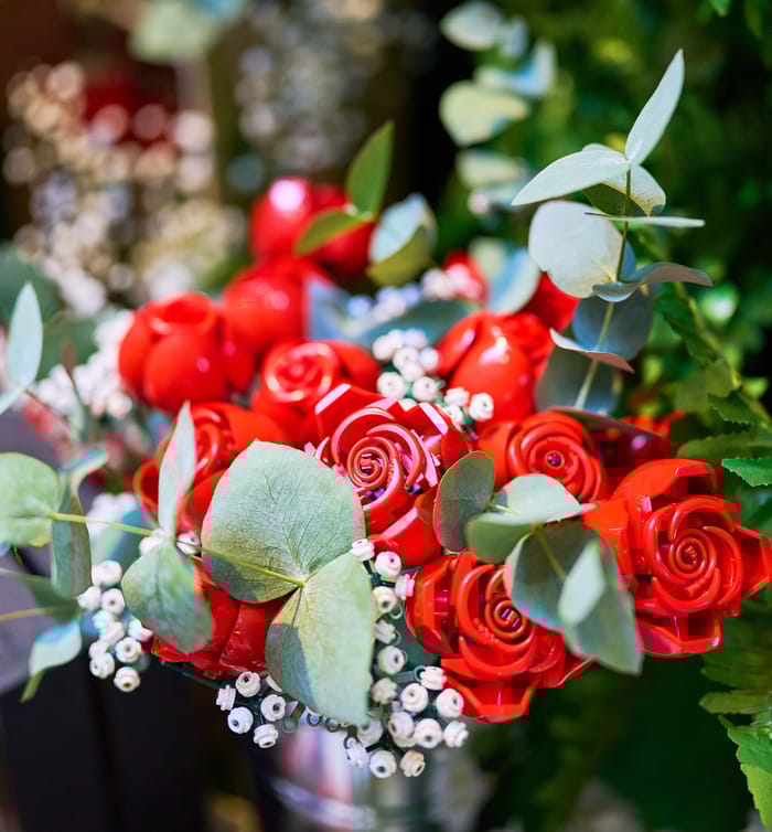 How we turned a LEGO Store into a florist | Official LEGO® Shop US, image size:6291x6785