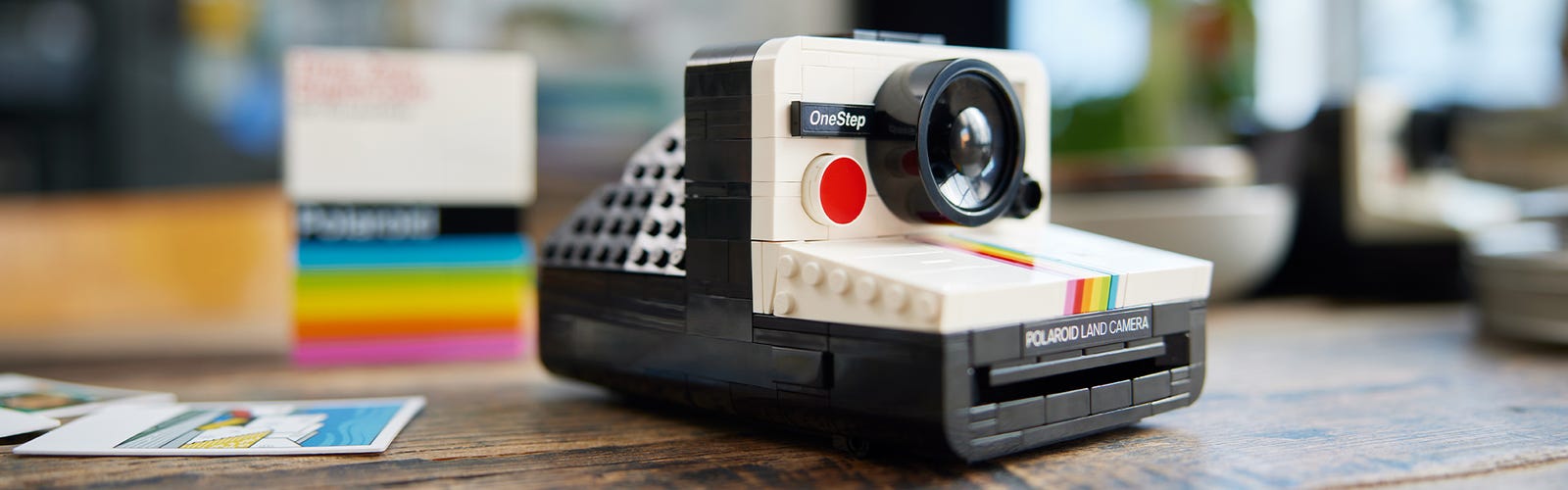 Lego lanza su propia versión de la Polaroid One Step
