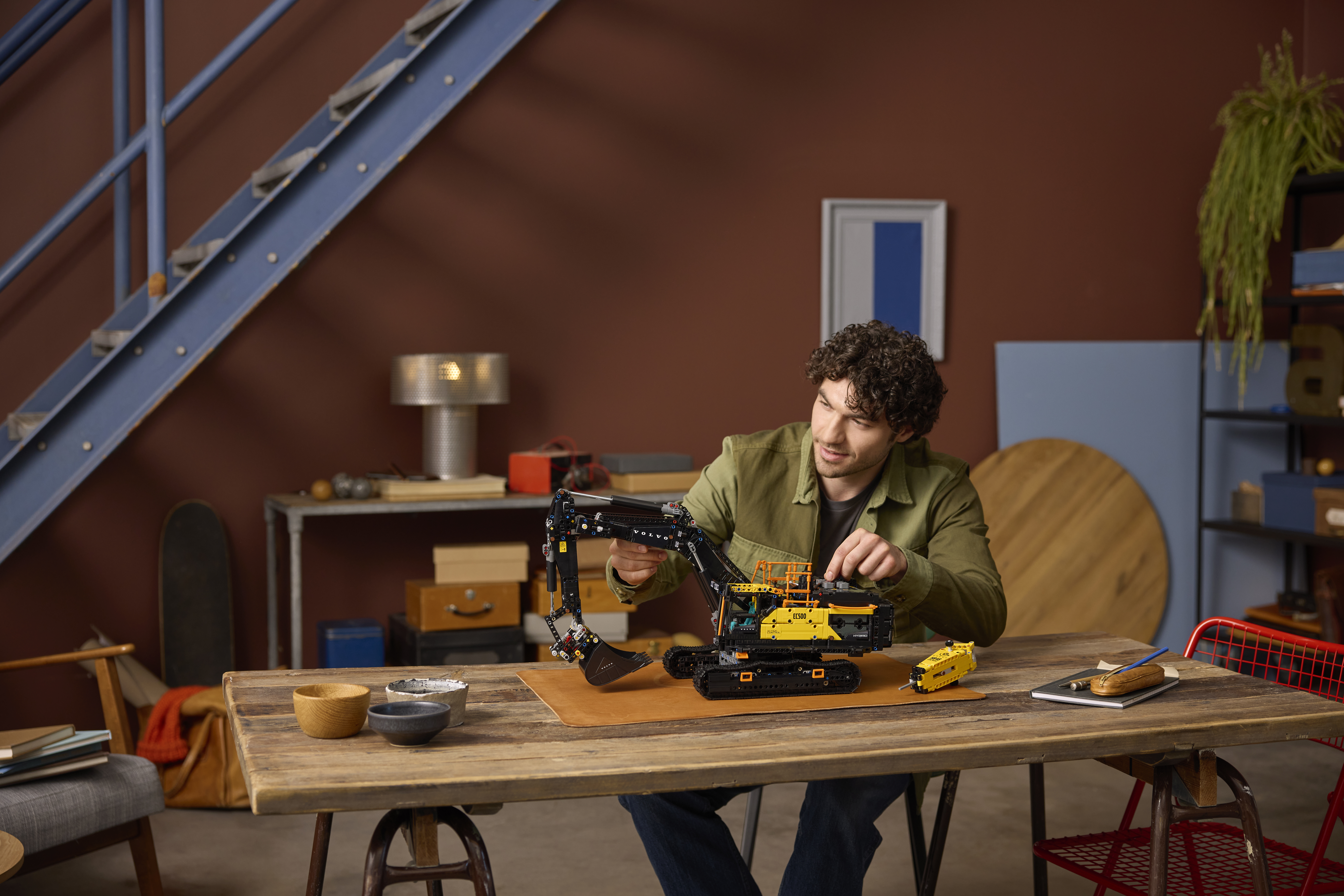 Koparka Volvo EC500 Hybrid 42215 | Technic | Oficjalnym