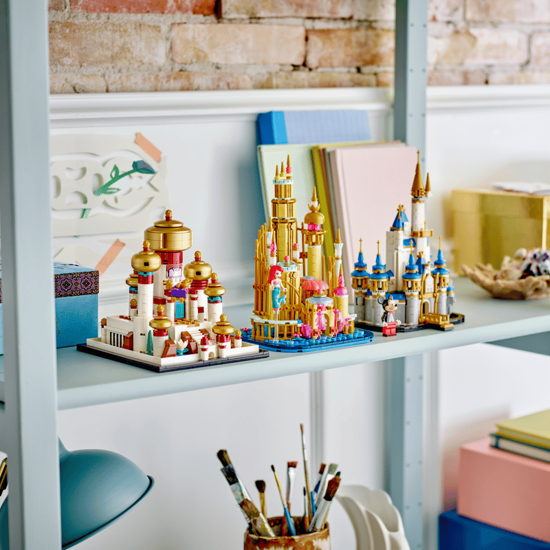 Mini Disney Ariel's Castle 40708 | Disney™ | Buy online at the Mini Disney Ariel's Castle 40708 | Disney™ | Buy online at the