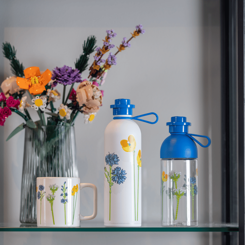 Hydration Bottle – Wildflowers 5009866 | Other | Buy online at the Hydration Bottle – Wildflowers 5009866 | Other | Buy online at the