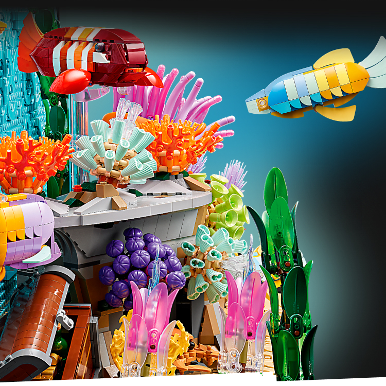 LIVING BLUE calico カンタ The LEGO® Icons Tropical Aquarium: A Deeper Dive | Official LEGO® ZA