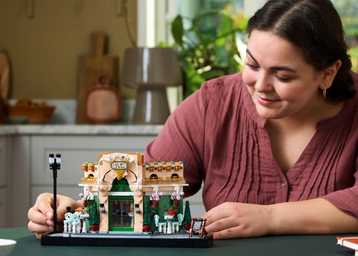 9 relaxing LEGO® sets to build for adults | Official LEGO® Shop CA