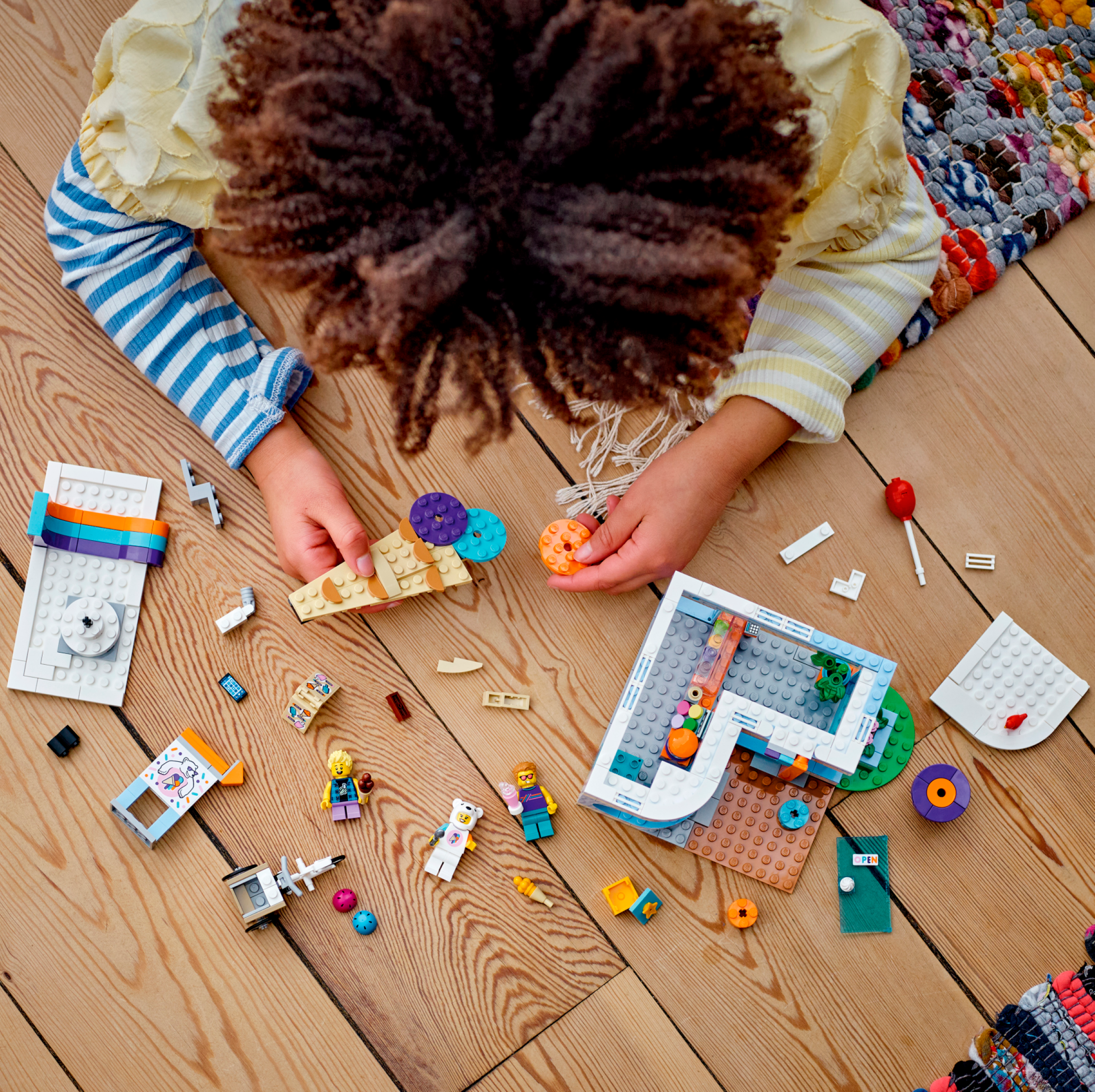 Ice-Cream Shop 60363 | City | Buy online at the Official