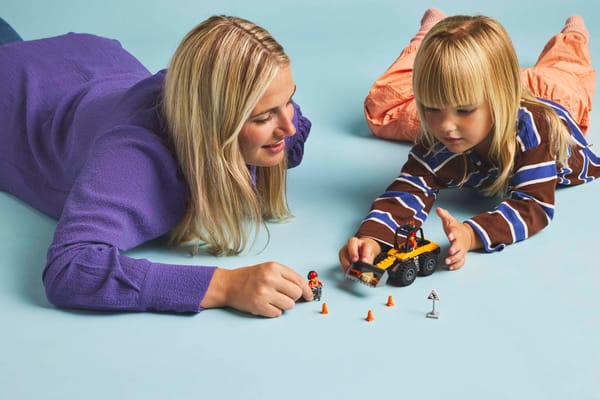 Yellow Construction Wheel Loader - Image 7