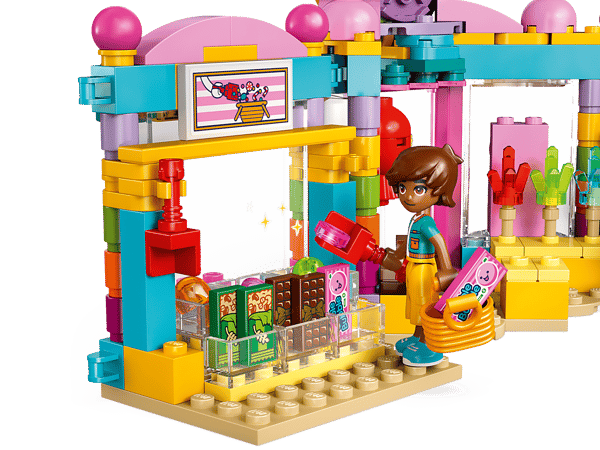 LEGO 42649 La confiserie de Heartlake City — visuel 4 sur 8