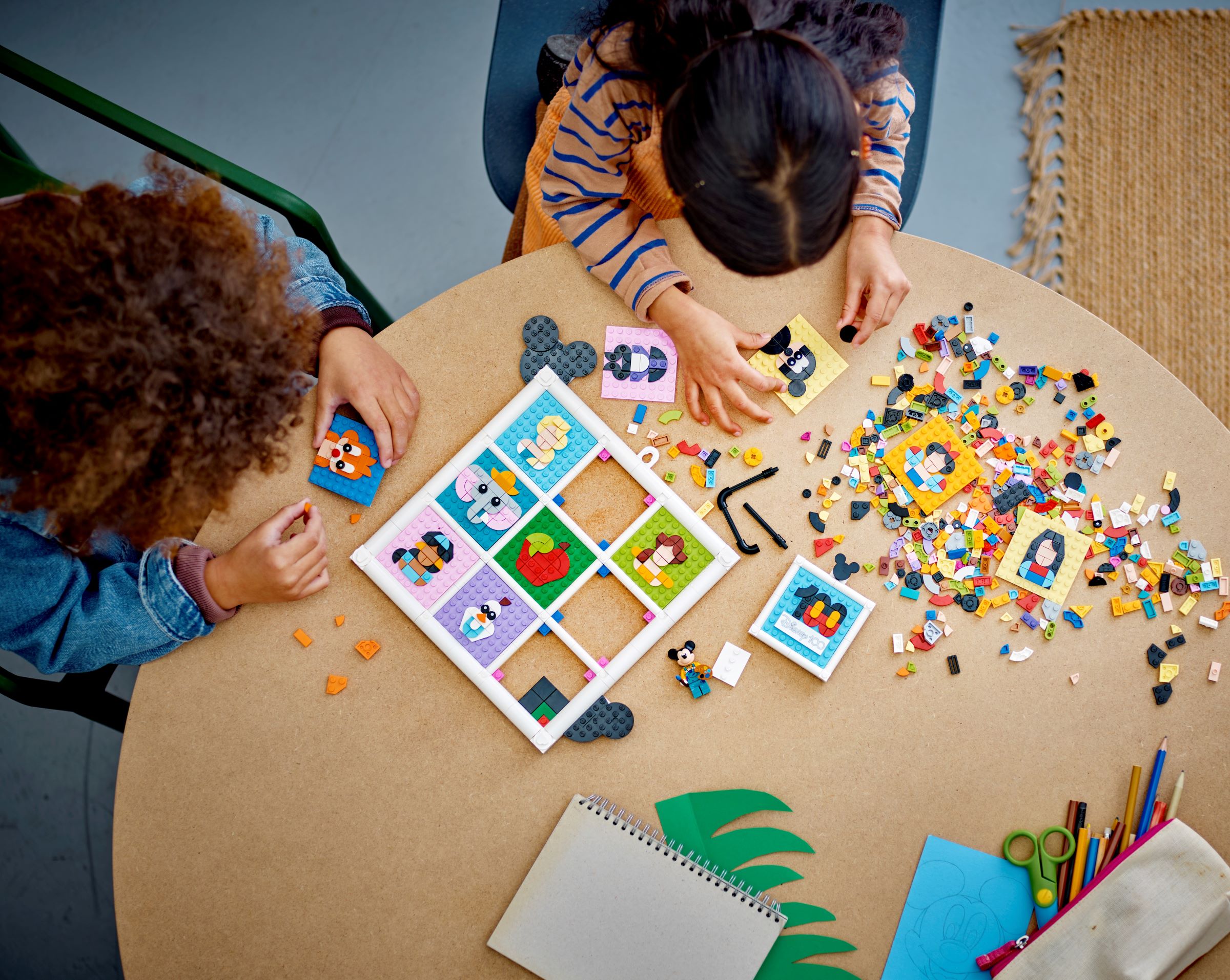 ミモフル様4 LEGO 100 Years of Disney Animation Icons Mosaic Craft Set