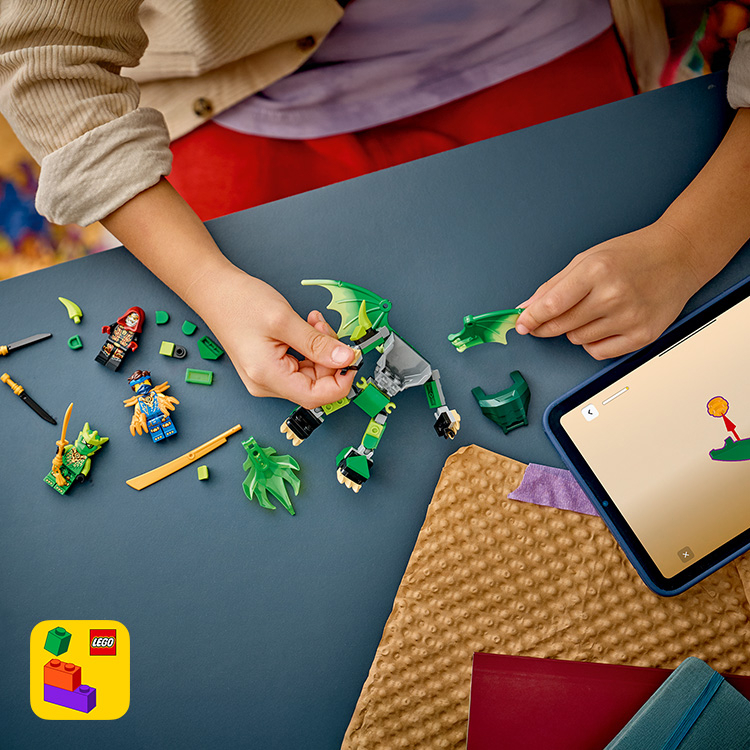 Lloyd's Dragon Mech Battle Pack 71862 | NINJAGO® | Buy online at