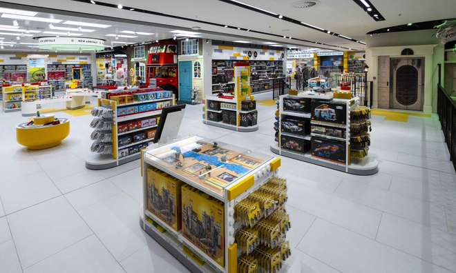 audición Pato gobierno Store Details - LEGO® Toy Shop London - Leicester Square