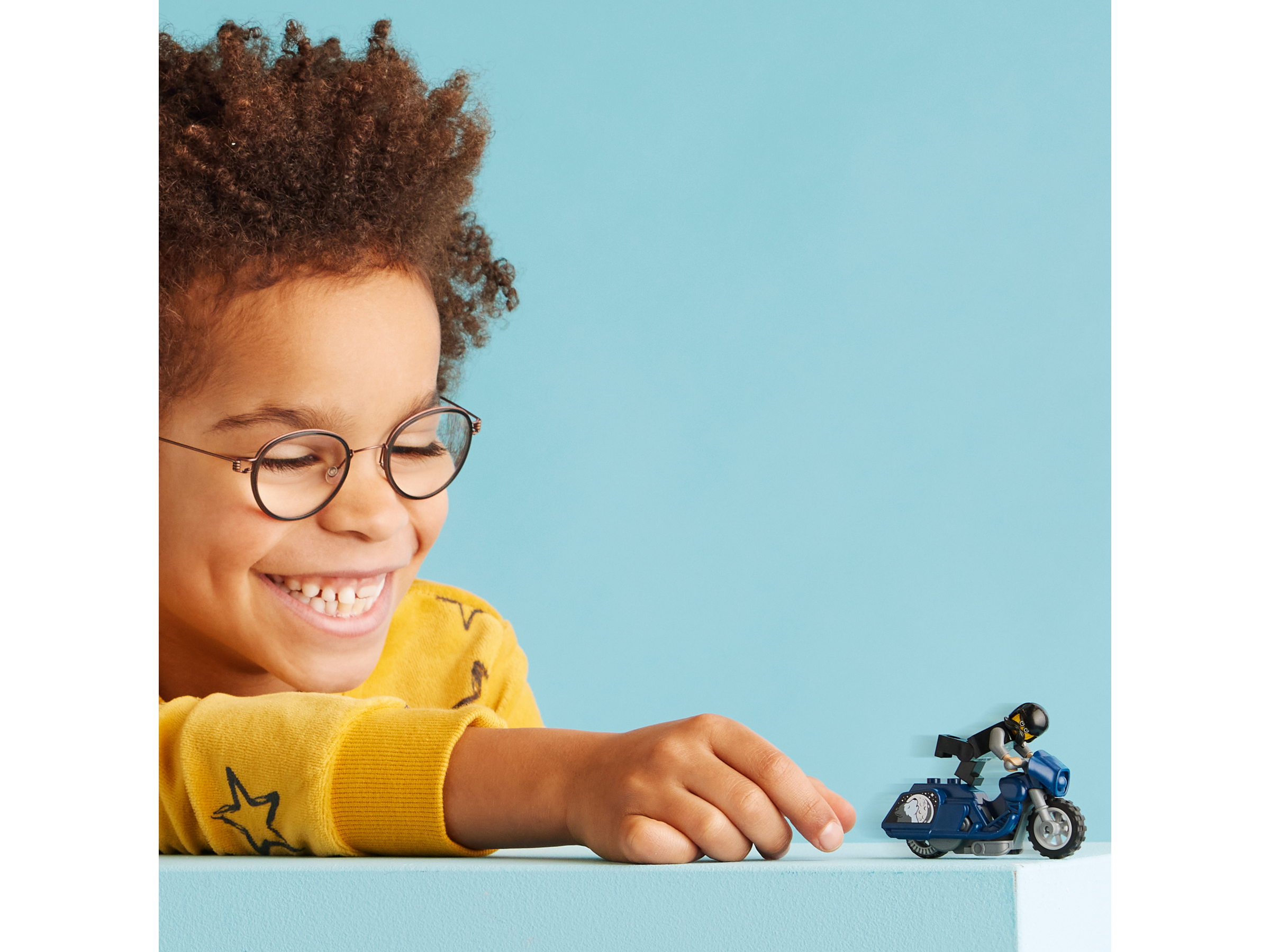 Touring Stunt Bike 60331 | City | Buy online at the Official LEGO