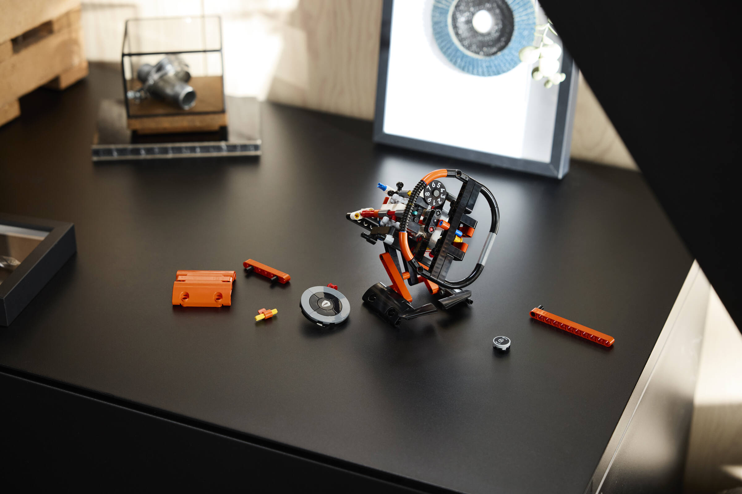 LEGO 40894 Koenigsegg Sadair's Spear Steering Wheel GWP lifestyle build photo