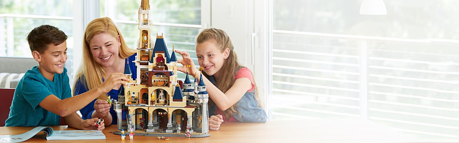 The Disney Castle 71040 Disney™ Buy online at the Official