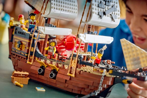 Iconic Pirate Ship - Image 16