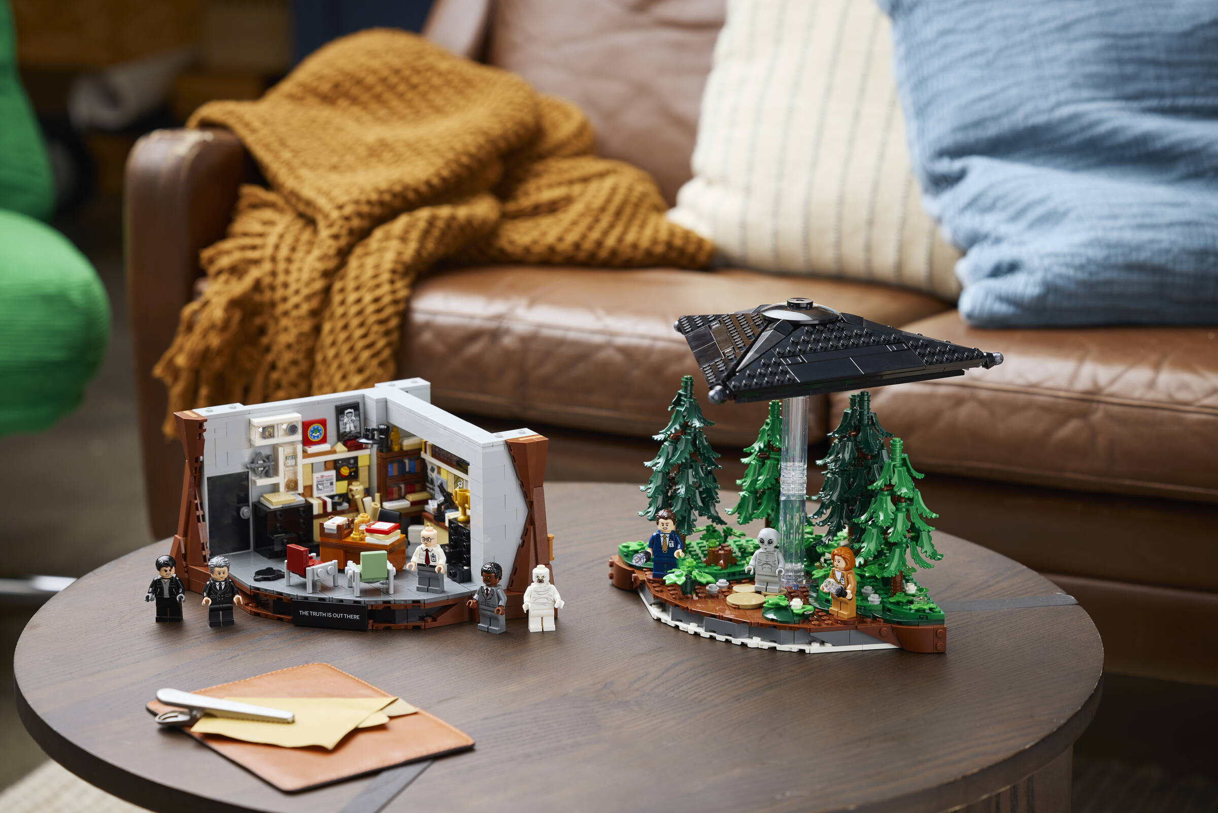 The X-Files 21369 | Ideas | Oficial LEGO® Shop US