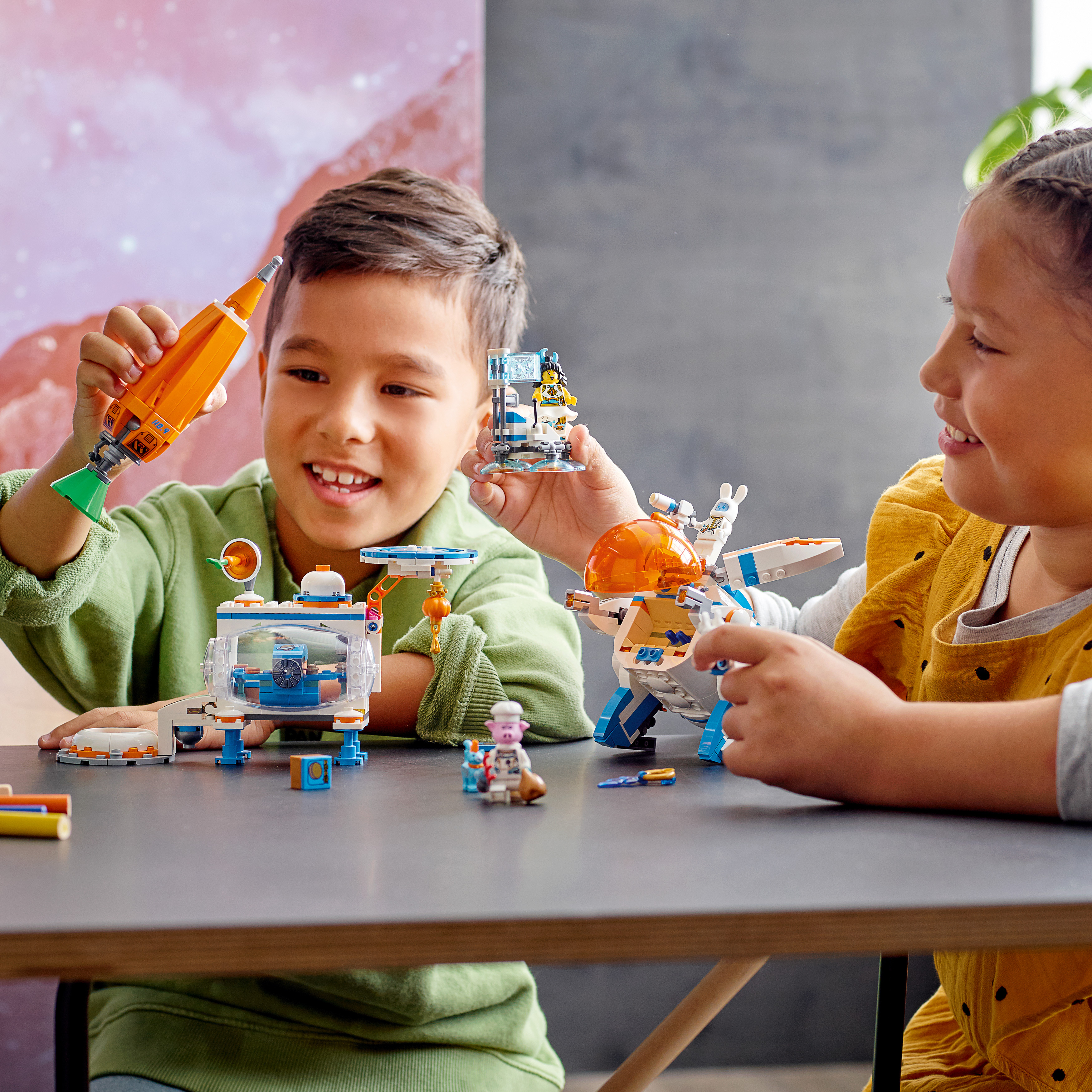 80032_Lifestyle_cons_crop.jpg?