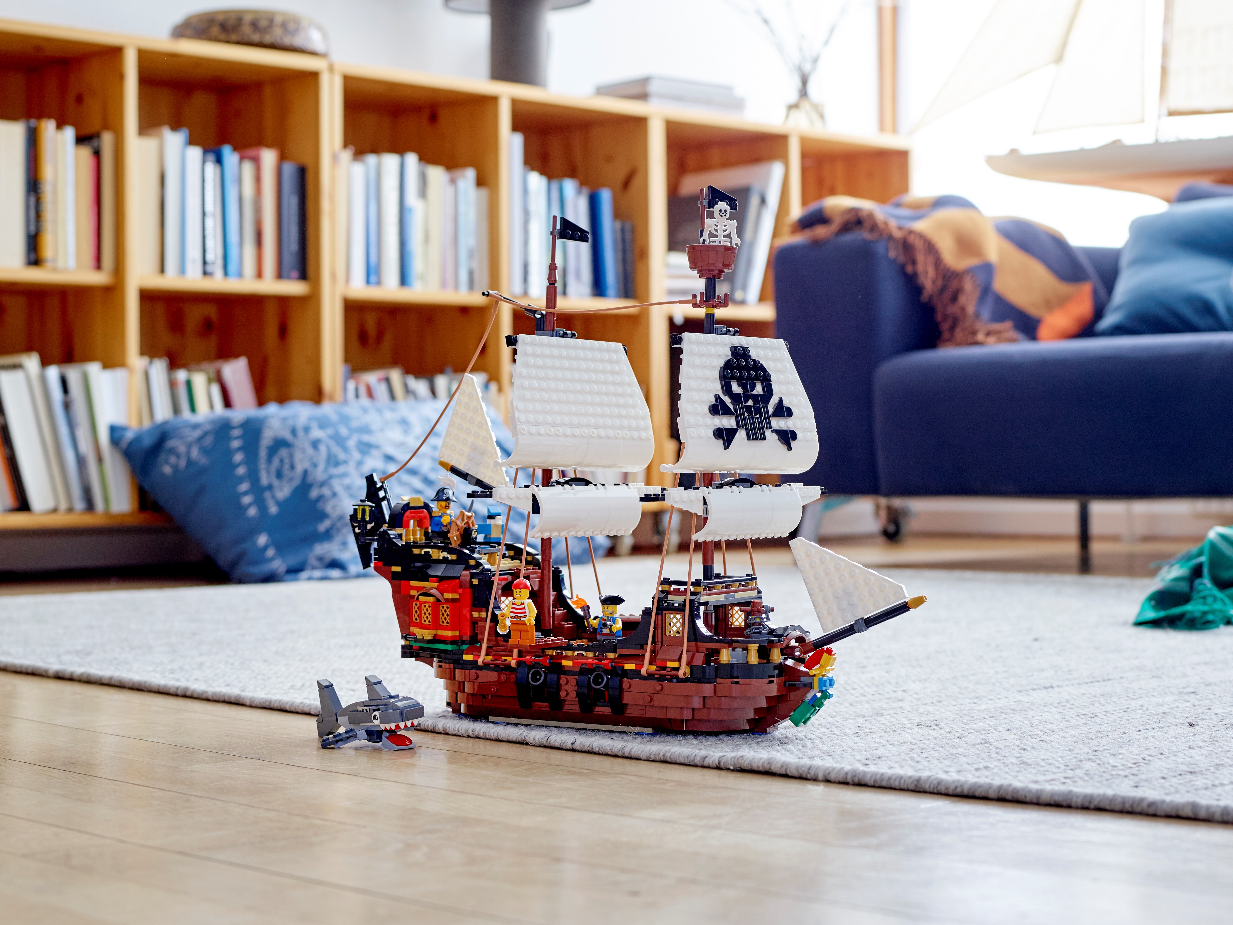 Pirate Ship 31109 | Creator 3-in-1 | Buy online at the Official LEGO® Shop  US