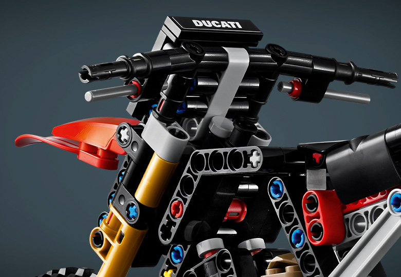 LEGO 42238 Ducati Desmo450 MX Factory 越野摩托車 官方商品展示圖 17
