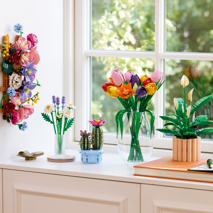 Wild and wonderful gifts for nature lovers | Official LEGO® Shop US