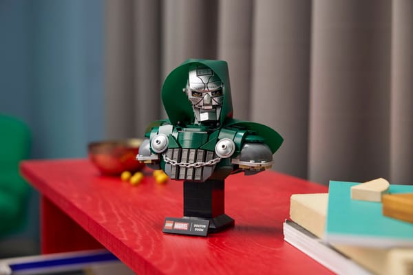 Doctor Doom Bust - Image 13
