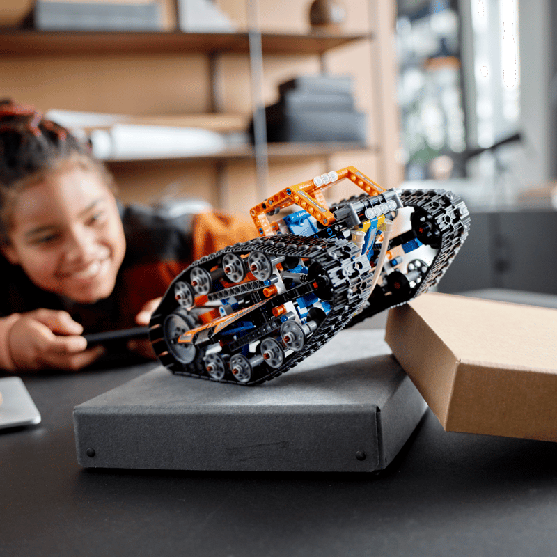App-Controlled Transformation Vehicle 42140 | Technic™ | Buy App-Controlled Transformation Vehicle 42140 | Technic™ | Buy